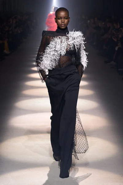Look 39